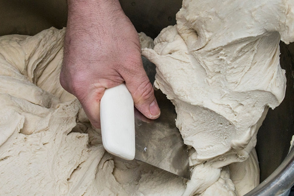 Globe floor mixer with dough